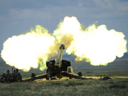 Artillery regiment of Beijing Military Region conducts live firing drills