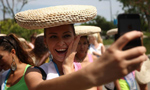 Contestants for Miss Bikini World experience Chinese traditional culture