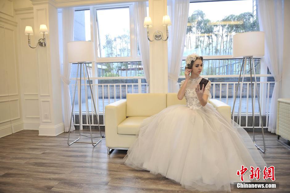 A glance at life of Ukrainian models working in Chongqing