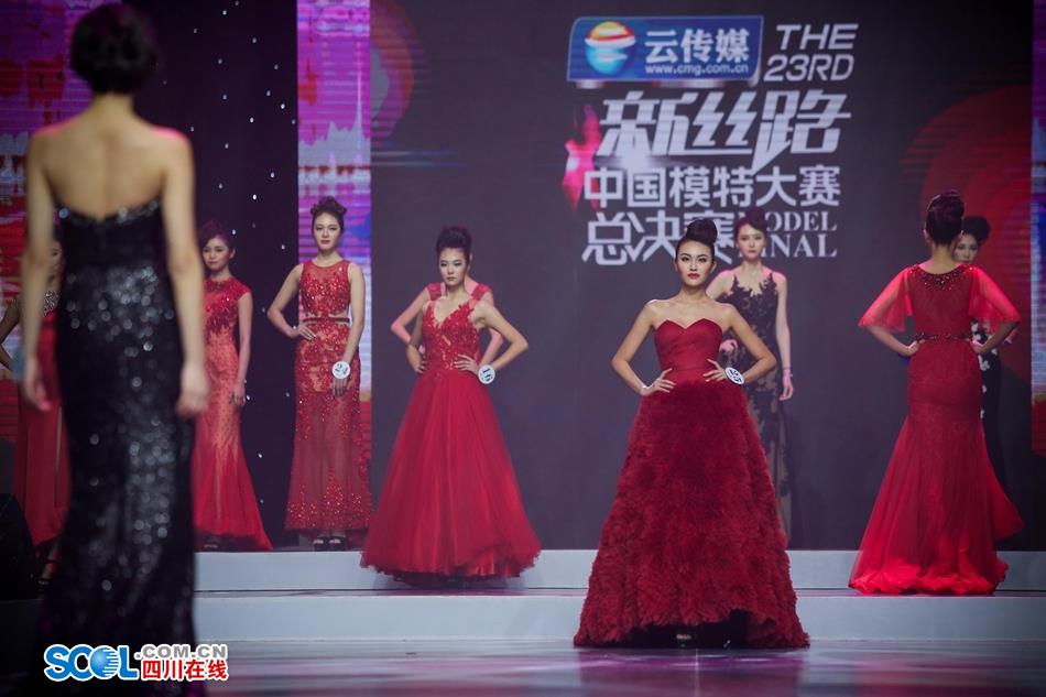 Chinese beauties, foreign models meet in Chengdu
