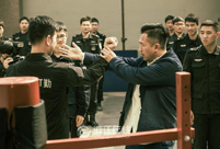 Police officers learn Wing Chun in E. China