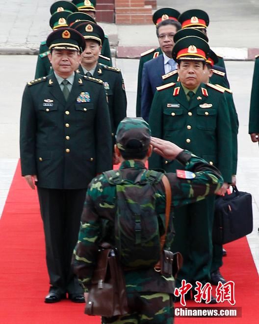 Chinese, Vietnamese defense ministers witness joint patrols