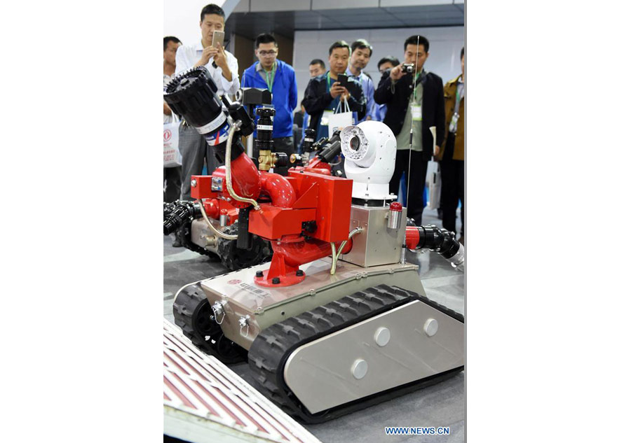 Robots from home and abroad gather in C. China