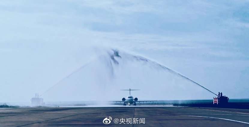 Air China’s ARJ21-700 jet completes maiden flight