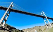 Magnificent views of Guozigou Bridge in Xinjiang