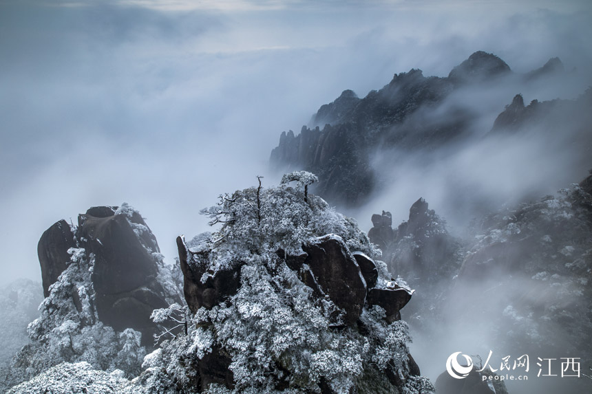 In pics: First snowfall of this winter turns E China’s Sanqing Mountain into wonderland