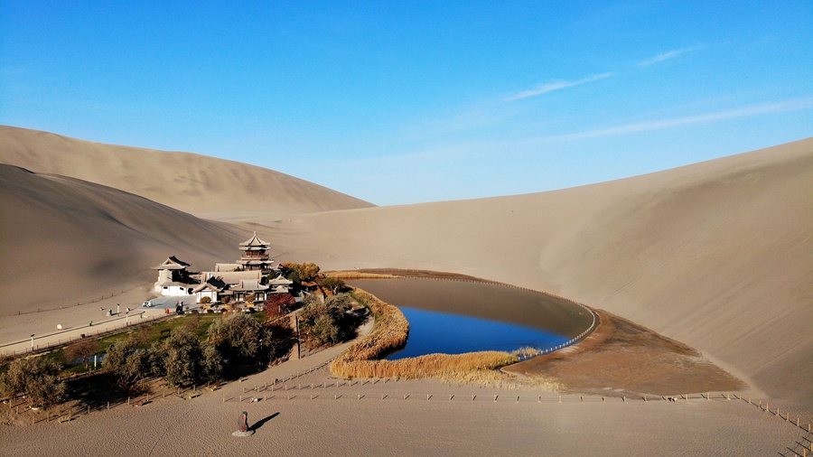 Beautiful view in Mingsha Mountain and Crescent Spring scenic spot in Dunhuang