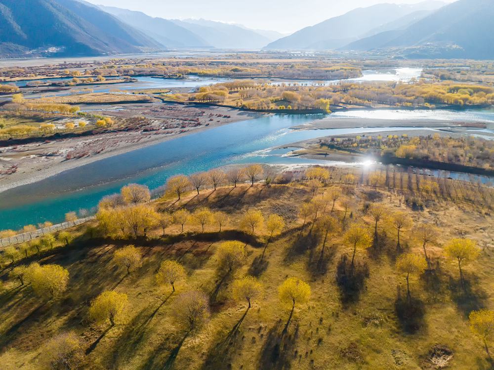 A glimpse of enchanting views of Yani National Wetland Park in SW China's Xizang