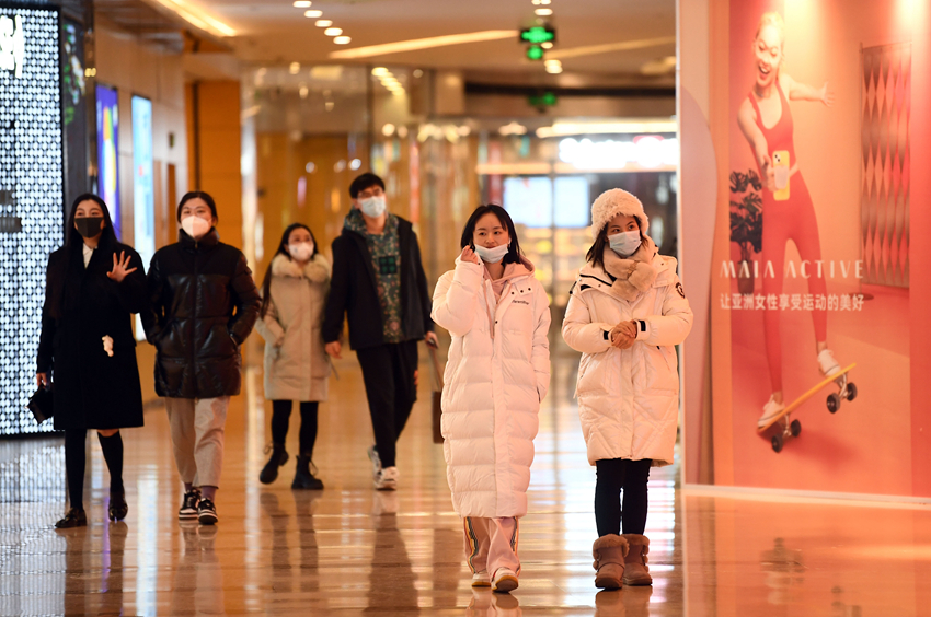 In pics: Beijing gradually returns to usual vibrancy