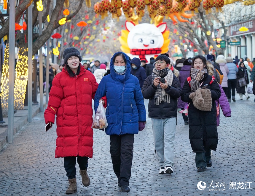 In pics: Tourists enjoy themselves in Harbin, NE China's Heilongjiang