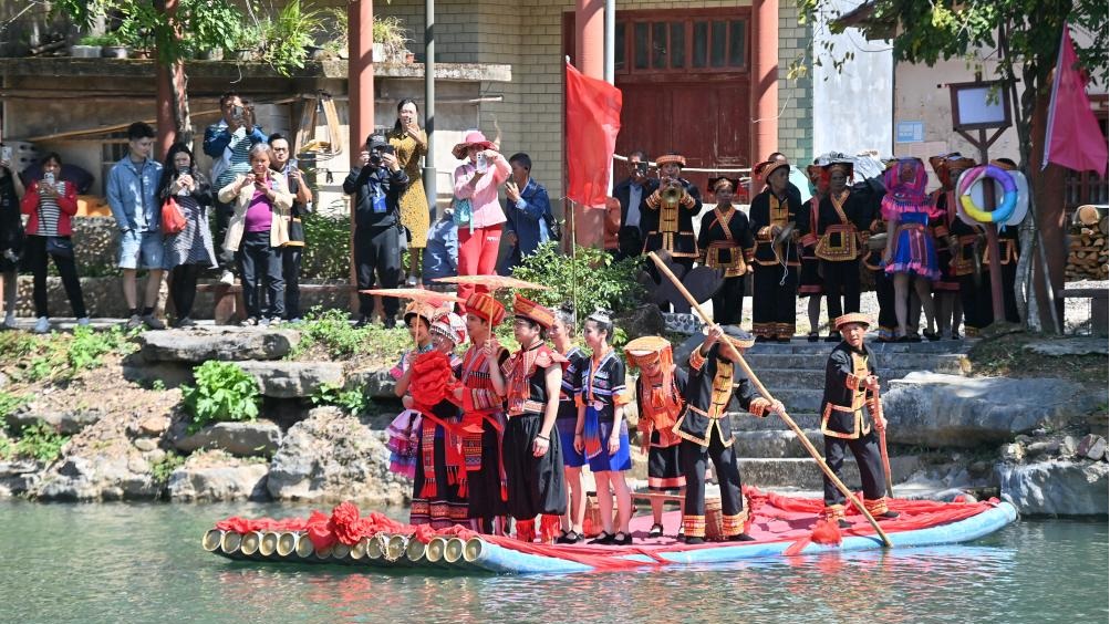 Cultural activities boost unity, common dev't of all ethnic groups in Guangxi