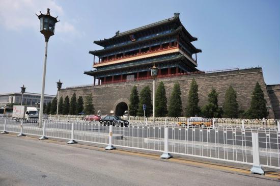 Beijing’s central axis, which passes through a myriad of ancient buildings and traditional hutongs, is one of the two items in Beijing to be listed as a candidate. (CNTV)