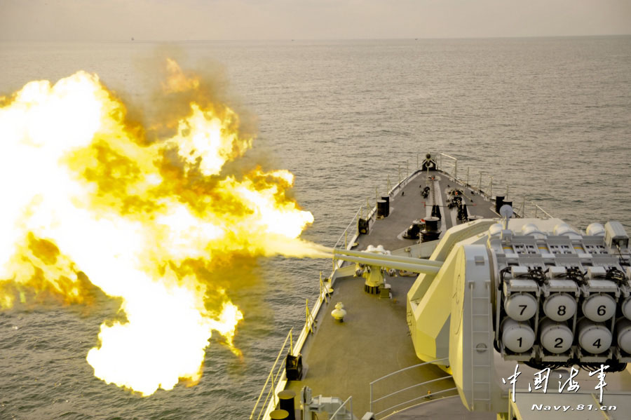 Recently, a destroyer flotilla under the North China Sea Fleet of the Navy of the Chinese People's Liberation Army (PLA) organized its ship formation to conduct actual-combat confrontation assessment in the waters of the Yellow Sea, so as to examine emergency-handling capability of its officers and men under actual-combat conditions. (Xu Haining/chinamil.com.cn)