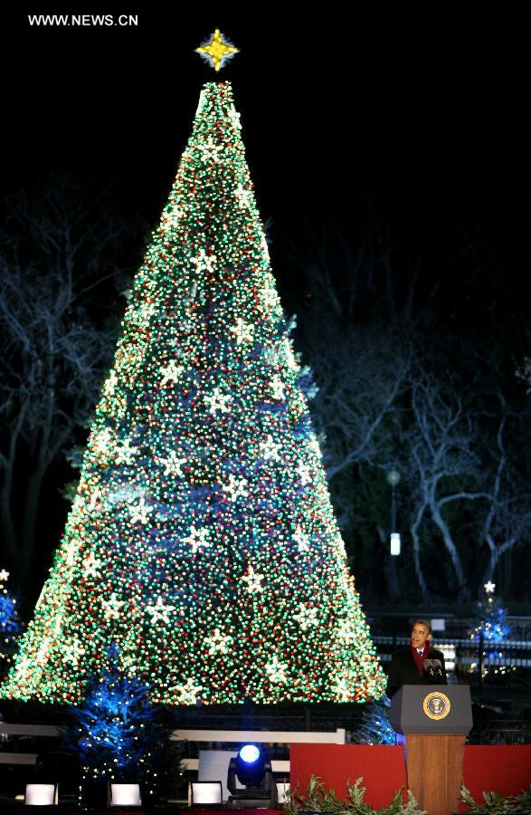 U.S. President Barack Obama delivers remarks as he participates in the ceremony of lighting the National Christmas Tree in Washington D.C, the United States, on Dec. 6, 2012. (Xinhua/Fang Zhe)