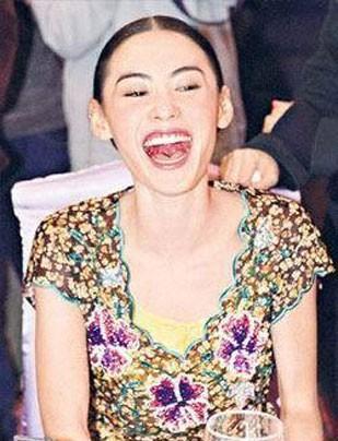 What's so funny? (Source: hebnews.cn)