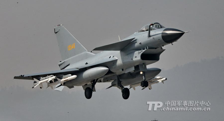 Two fighters of a regiment of the air force under the Nanjing Military Area Command (MAC) of the Chinese People's Liberation Army (PLA) took off emergently for combat readiness cruise on January 19, 2013. (chinamil.com.cn/Qiao Tianfu)