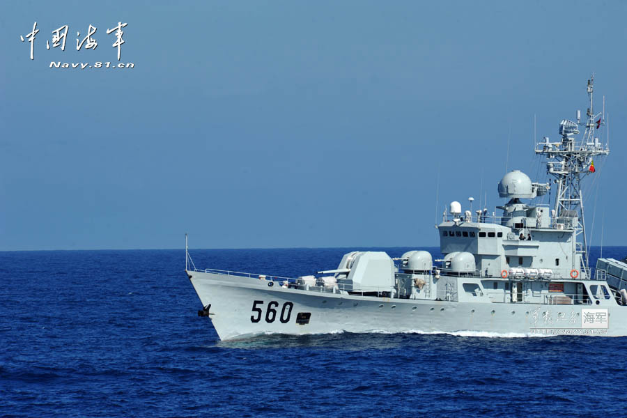 Recently two frigates of South Sea Fleet conduct drill and patrol in South China Sea in order to meet the demand of future maritime battles. (Photo/ Navy.81.cn)