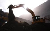 All-out rescue efforts made at site of Tibet landslide