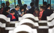 Costly cemetery plots sadden Guangzhou