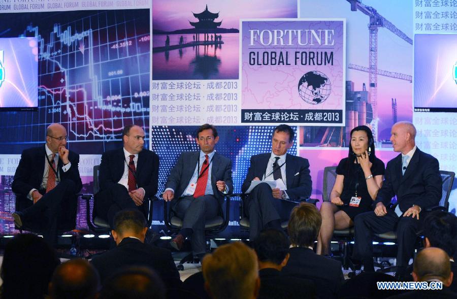 The Special Round Table Discussion "The Future of Transportation" is held during the 2013 Fortune Global Forum in Chengdu, capital of southwest China's Sichuan Province, June 6, 2013. (Xinhua/Xue Yubin) 