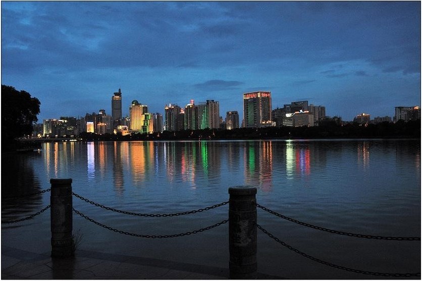 Nanhu Lake, Shaanxi (China.org.cn)