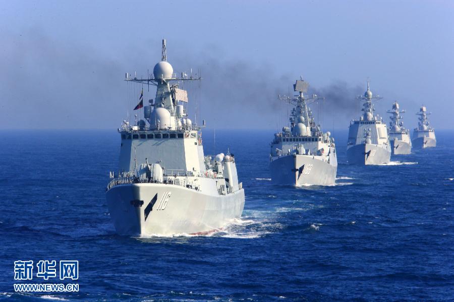 Chinese fleet conducts formation exercise (Photo: xinhuanet.com)