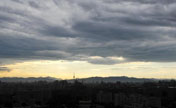 Beijing witnesses shower at dusk 