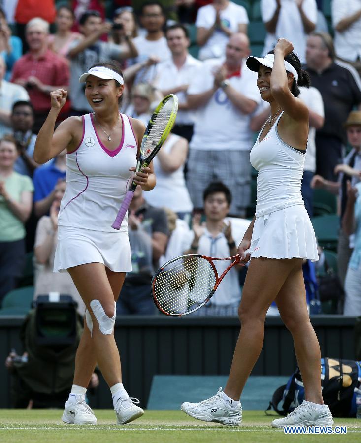 Peng Shuai(L) of China and Su-Wei Hsieh of Chinese Taipei celebrate after the final of women's doubles on day 12 of the Wimbledon Lawn Tennis Championships at the All England Lawn Tennis and Croquet Club in London, Britain on July 6, 2013. Peng Shuai and Su-Wei Hsieh claimed the title by defeating Australia's Ashleigh Barty and Casey Dellacqua with 7-6(1) 6-1.(Xinhua/Wang Lili) 