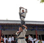 'Warriors' welcome tourists in Yue Fei Temple during National Day holiday